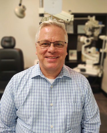 Optometrist Mark Davis, O.D. at Eyemart Optical Outlet in Mason City
